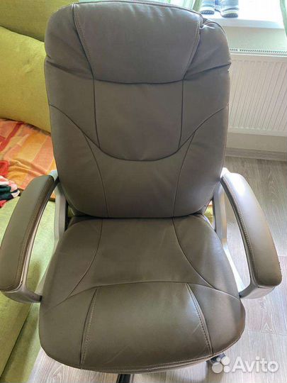 Компьютерное кресло бу зам. Кожа