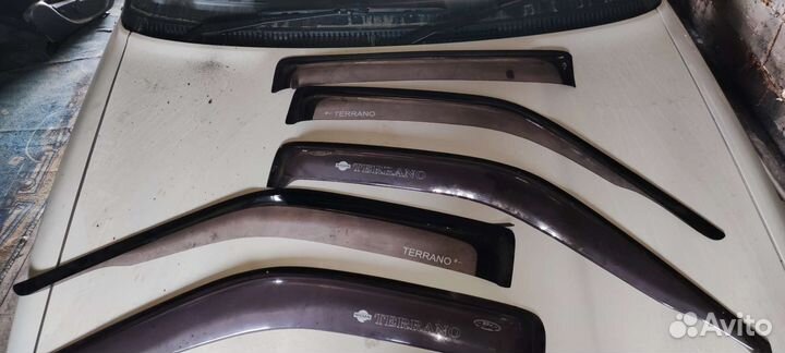 Ветровики Nissan terrano