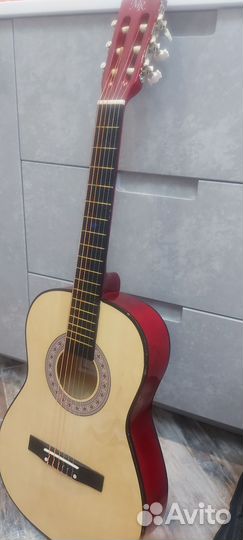 Классическая гитара 3 /4,5000.т.р
