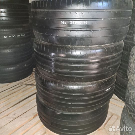 Yokohama Advan Sport V105 255/40 R19