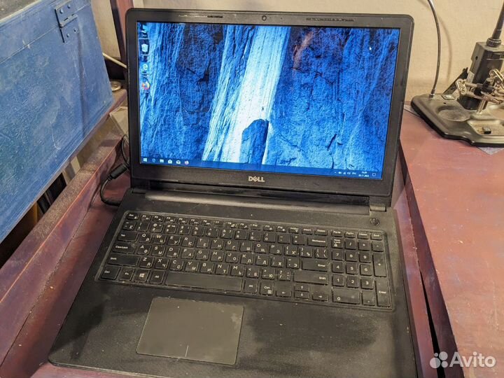 Dell Inspiron 15 I5-7200 / DDR4 16 гб / SSD 240 гб