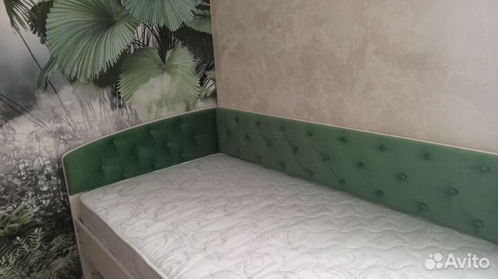 Детская кровать Софа с мягкими спинками