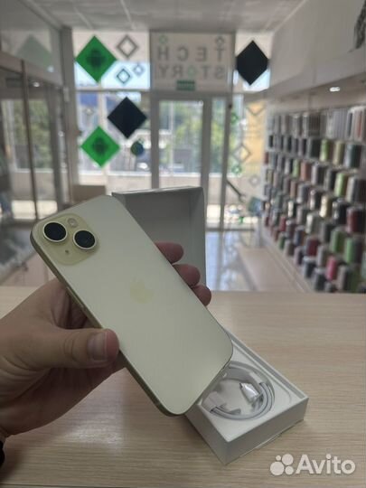 iPhone 15, 256 ГБ