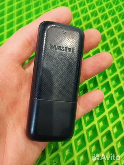 Samsung E1070