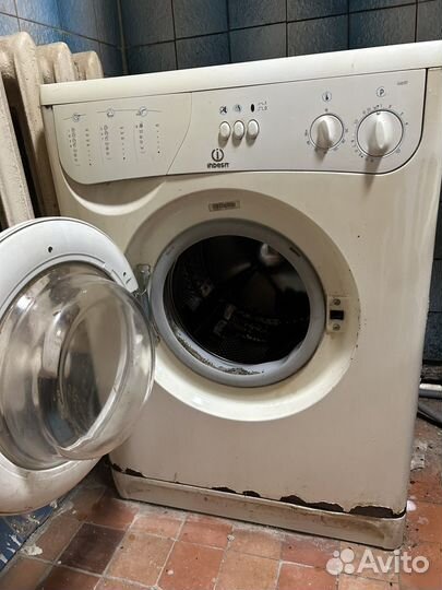 Стиральная машина бу indesit