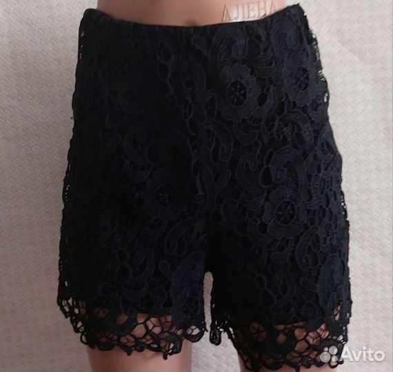 Шорты чёрные плотное кружево 42-44-46