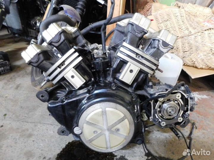 Двигатель (мото) Yamaha V-MAX 1200 033197