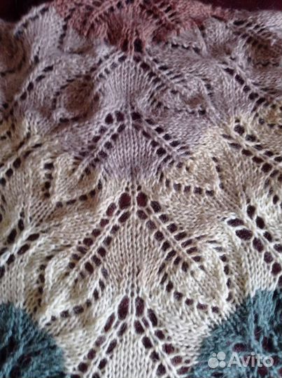 Шаль (бактус) ручной работы