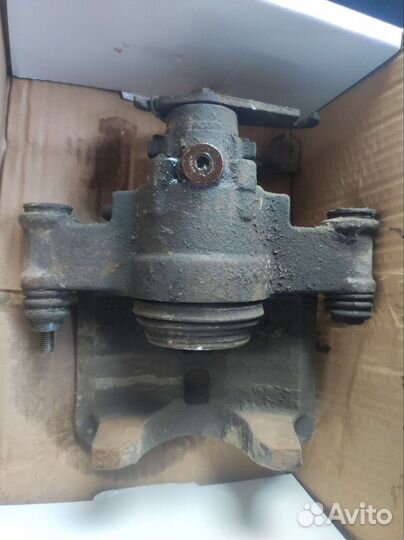 Суппорта задние на iveco daily,ивеко 2006. 35с15