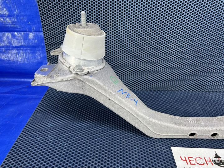 Балка нижняя подмоторная Touareg NF FL нф фл