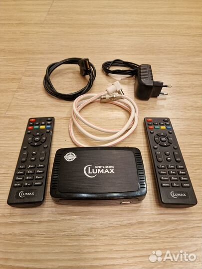 Цифровая телевизионная приставка lumax