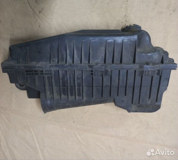 Корпус воздушного фильтра Peugeot Partner фургон