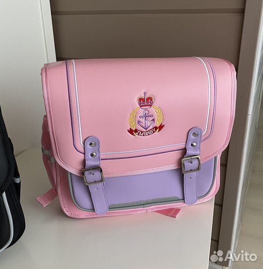 Школьные ранцы, новые