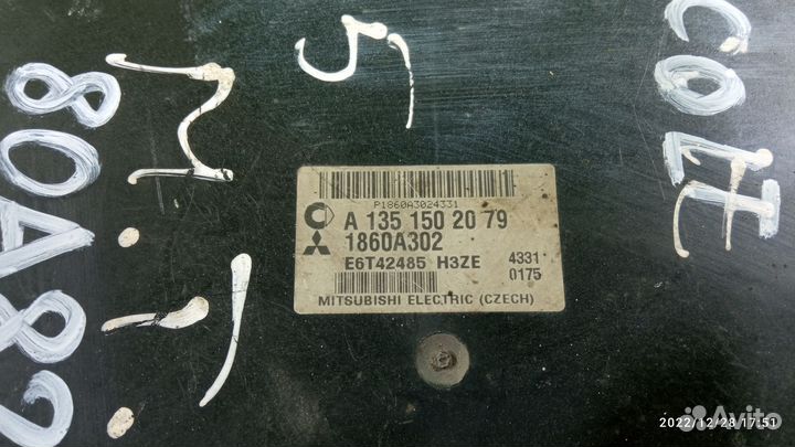 Блок управления двс для Mitsubishi Colt Z34 / Z36