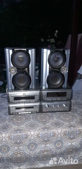 Музыкальный центр