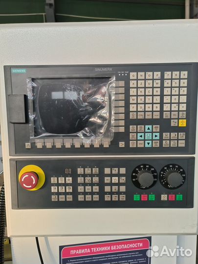 Токарный станок с чпу