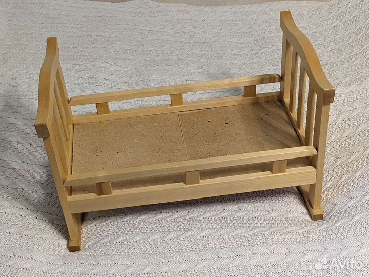 Кровать для кукол, кроватка для фотосессии