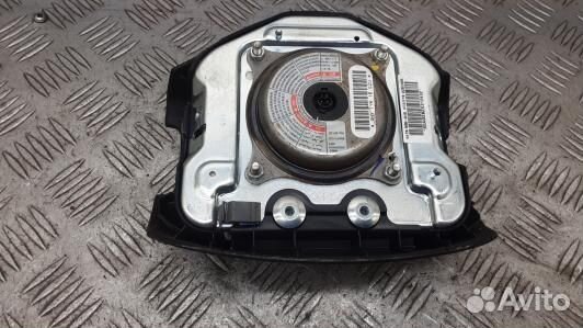 Подушка безопасности водителя KIA sportage 3 (HNT1