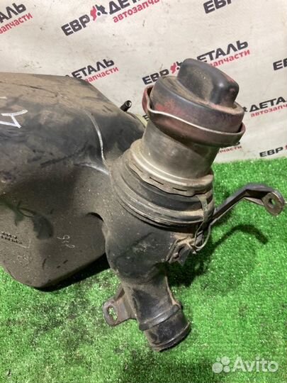 Горловина топливного бака Mercedes Benz W202 седан