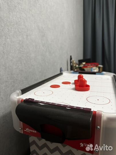 Настольный аэрохоккей