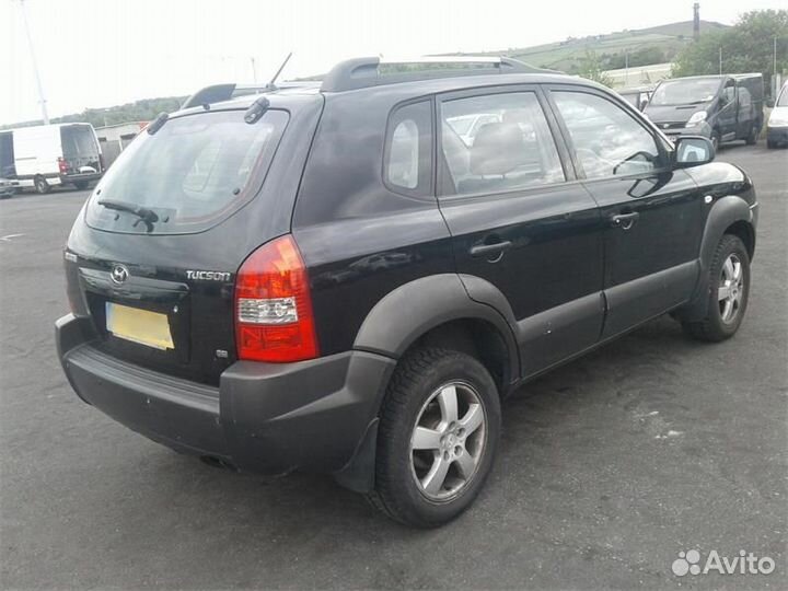 Разбор на запчасти Hyundai Tucson 1 2004-2009