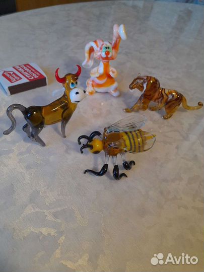 Фигурки из художественного стекла