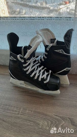 Коньки bauer supreme s140