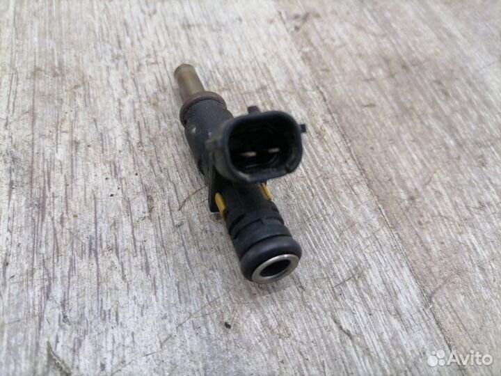 Форсунка Citroen C3 A51 EP3 2011