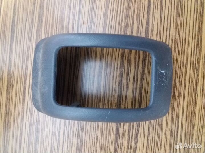 Продам накладку передней консоли и селектора АКПП