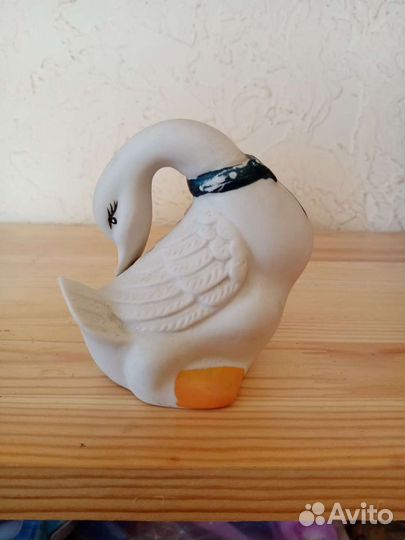 Немецкая фарфоровая статуэтка. Гусь. Лот 2