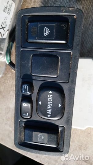 Блок кнопок Тойота Авенсис Т250