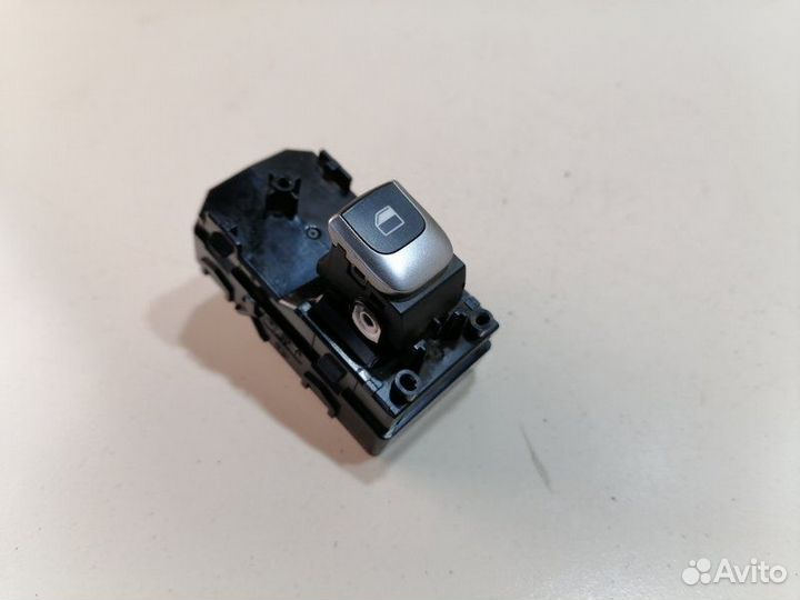 Кнопка стеклоподъемника Hyundai Solaris FB G4FG