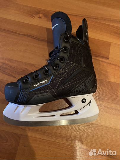 Коньки хоккейные 34 размер