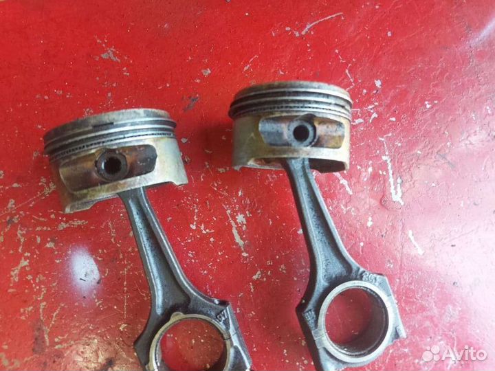 Поршень с шатуном Opel 1.6 18V C16NZ 79.48