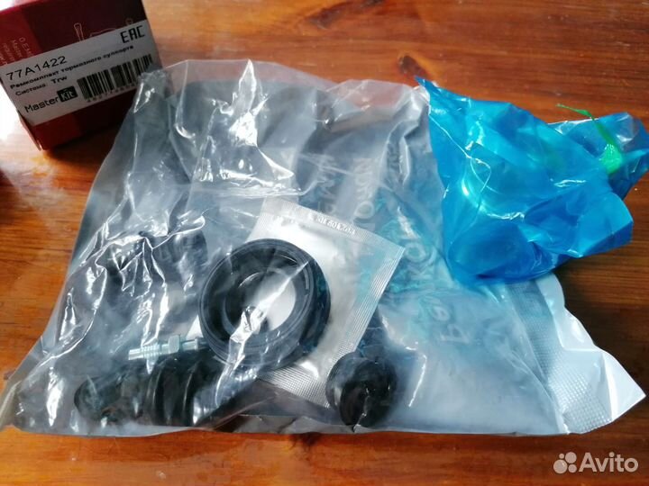 Ремкомплект тормозной системы (задних суппортов)