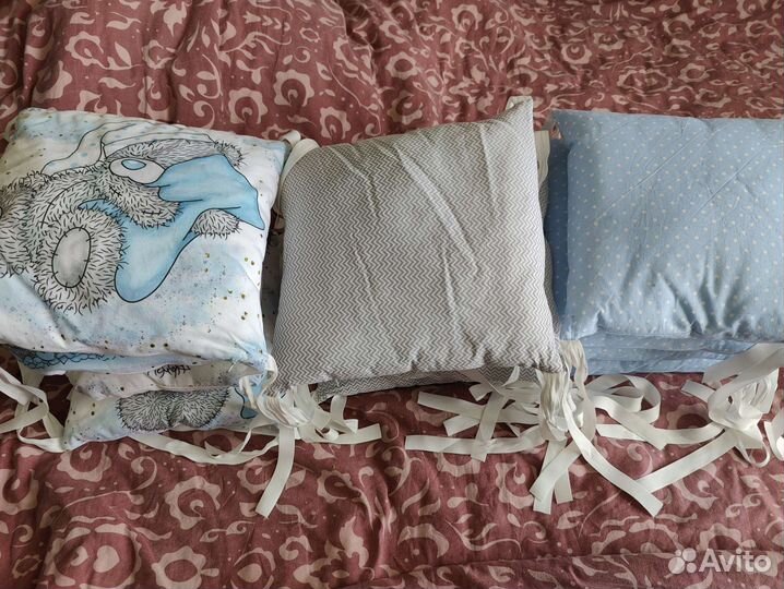 Бортики подушки в кроватку