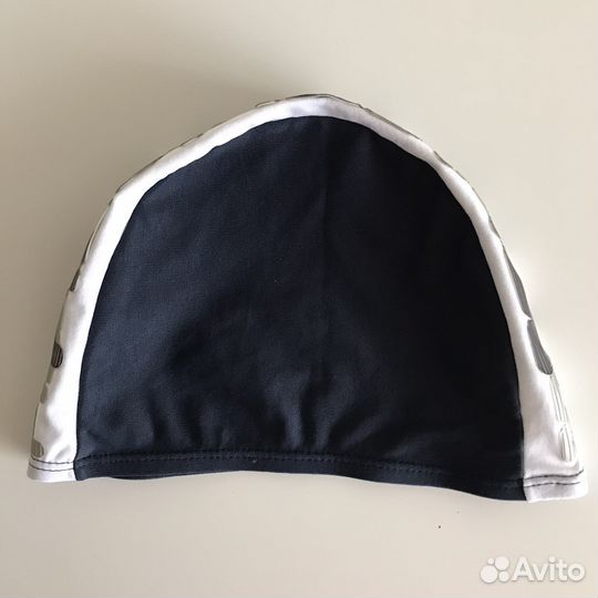 В бассейн шапочка Fila и плавки Joss рост 128