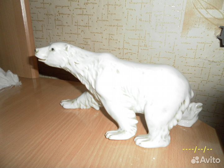 Статуэтки