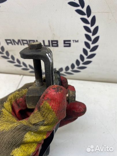 Кронштейн генератора Mazda 626 Gf седан 2.0 FS-DE