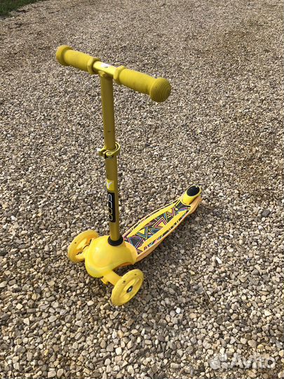 Самокат Городской Y-scoo желтый