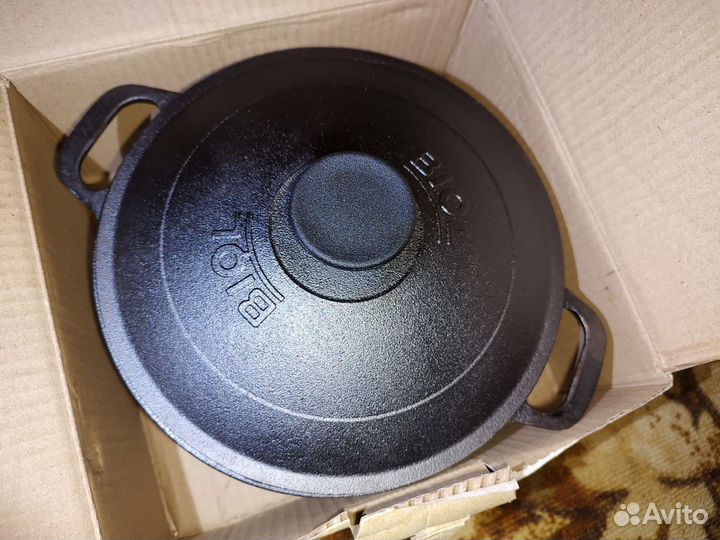 Кастрюля чугунная 3л. Новая