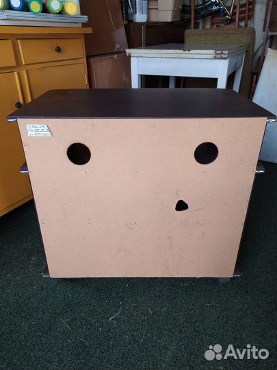 Тумба для телерадиоаппаратуры