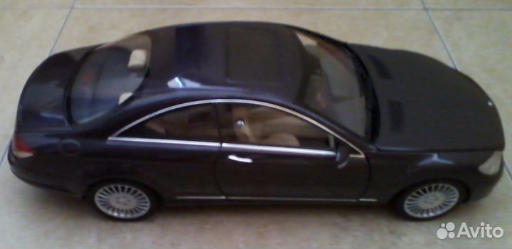 Масштаб 18 Mercedes Benz CL Coupe Autoart