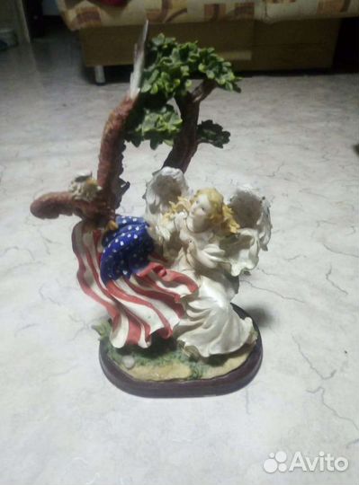 Статуэтка керамическая