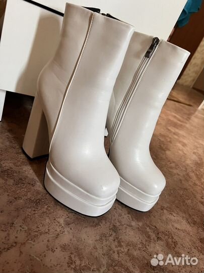 Ботинки женские 37 размер