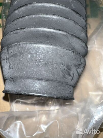 Пыльник рулевой рейки левый Паджеро 4