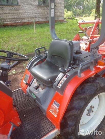 Мини-трактор Kubota A175, 2000
