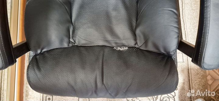 Компьютерное кресло