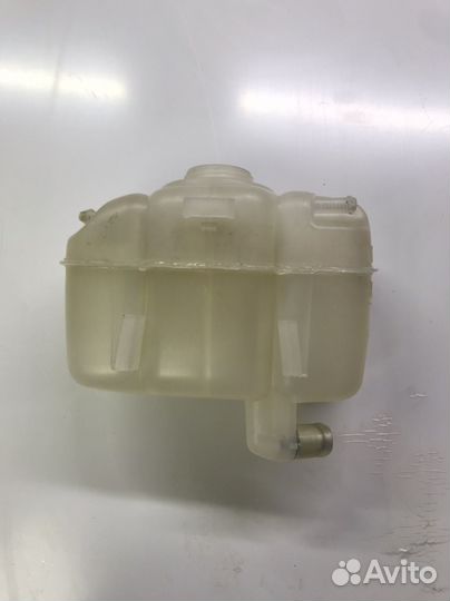 Бачек расширительный Volvo XC90