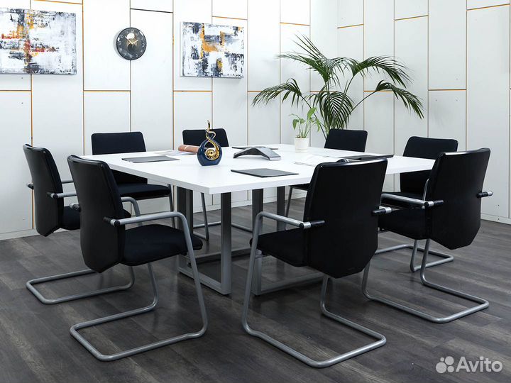Стол в переговорную